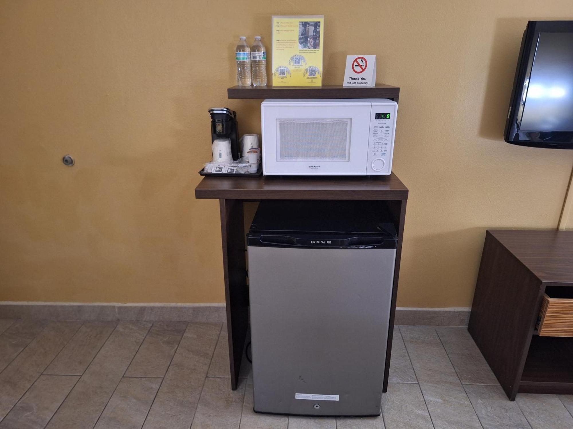 Super 8 By Wyndham Weslaco Oda fotoğraf