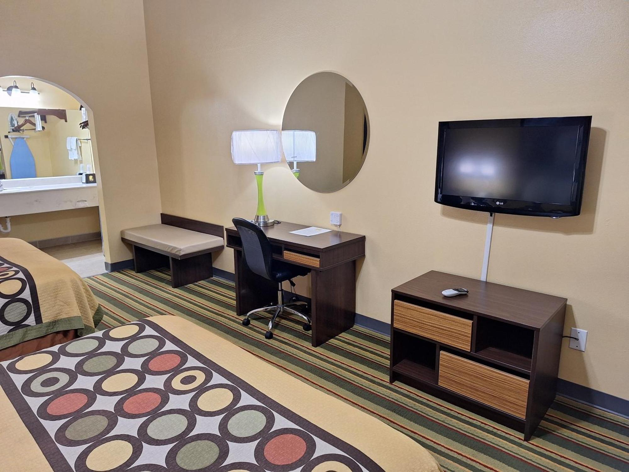 Super 8 By Wyndham Weslaco Oda fotoğraf