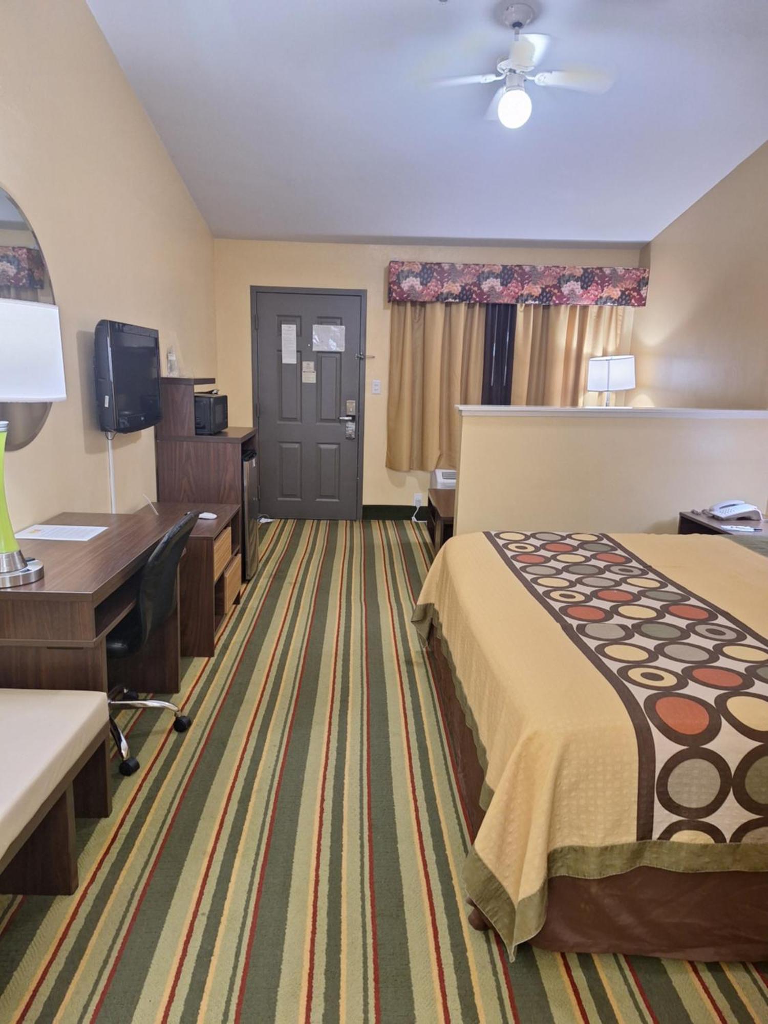 Super 8 By Wyndham Weslaco Oda fotoğraf