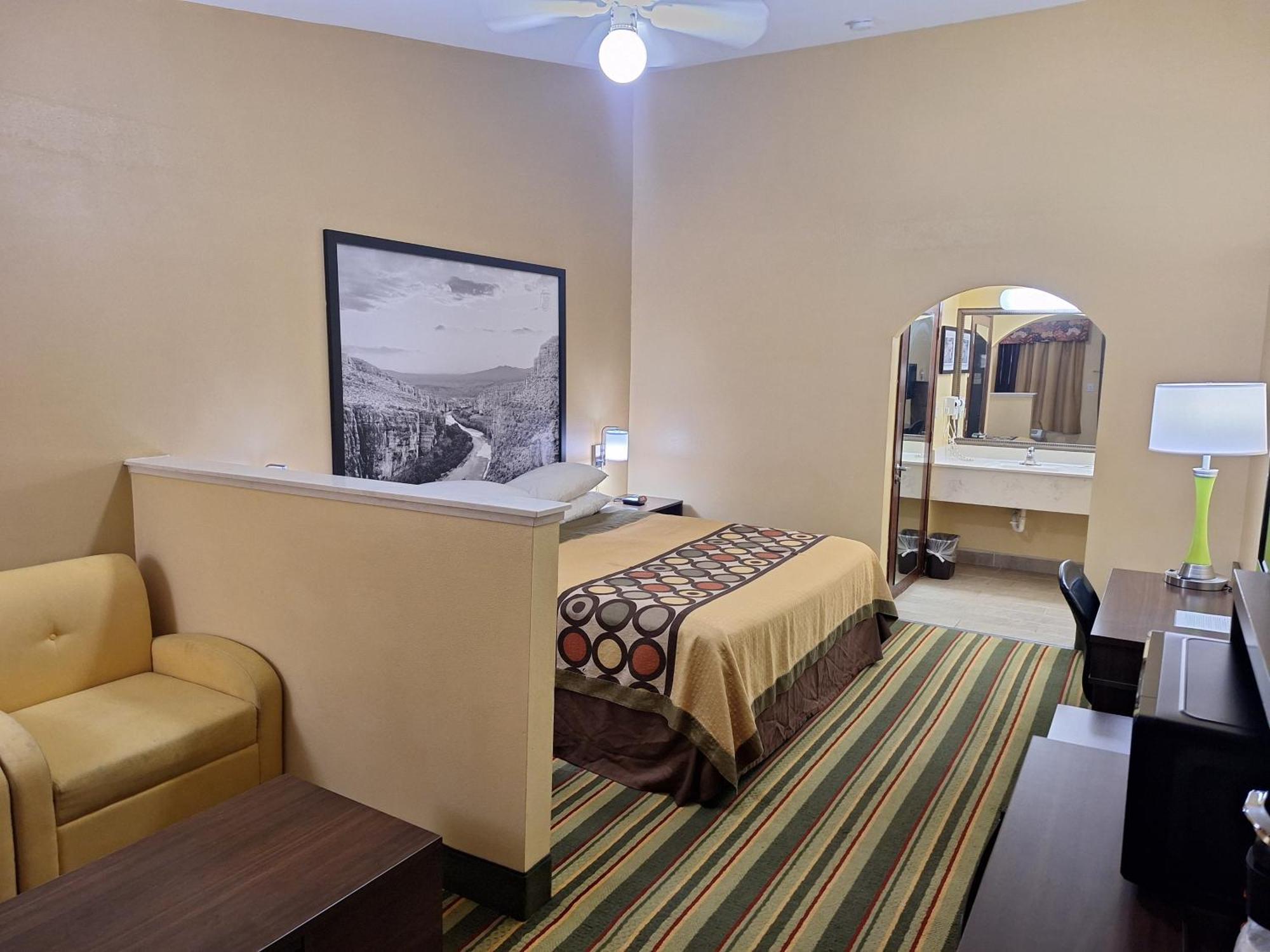 Super 8 By Wyndham Weslaco Oda fotoğraf