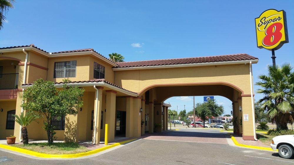 Super 8 By Wyndham Weslaco Dış mekan fotoğraf