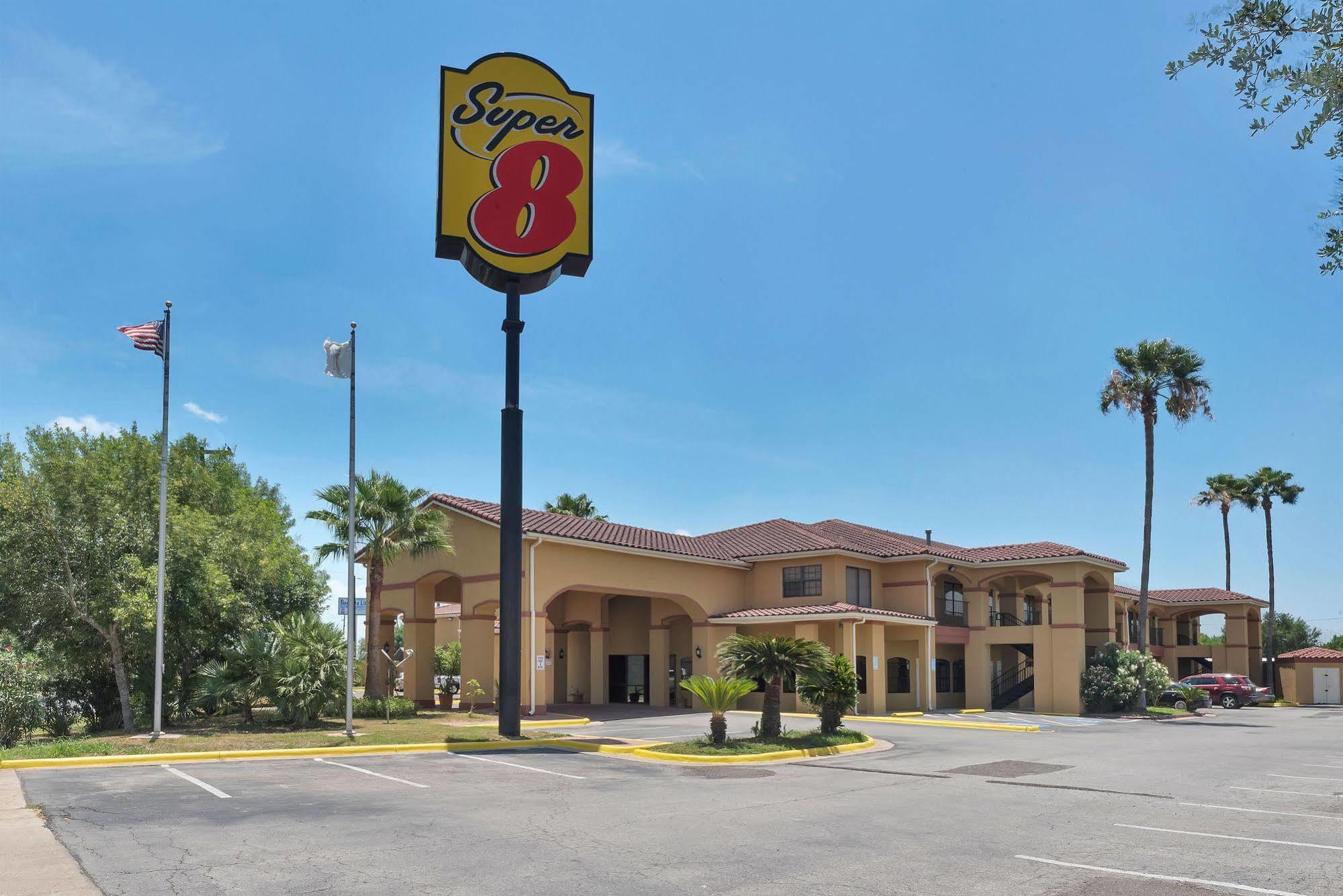 Super 8 By Wyndham Weslaco Dış mekan fotoğraf